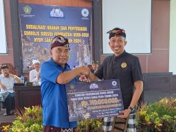 Bupati Jembrana Bantu Dana Kreativitas Seni Ogoh-ogoh Sekaa Teruna Sambut Hari Raya Nyepi