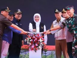 Khofifah Resmikan Pasar Baru Kertosono Nganjuk, Dilengkapi Eskalator Mirip Mall