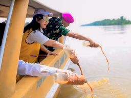 Pasmar 2 dan Lions Internasional Tebarkan Eco Enzyme di Kampung Bahari Nusantara Sidoarjo