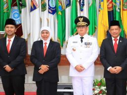Khofifah Indar Parawansa Hadiri Pelantikan Adhy Karyono sebagai Pejabat Gubernur Jatim