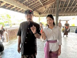 Made Kasta: Antusiasme Tinggi di TPS 15 Banjar Sangging, Harapkan Prabowo Menang Satu Putaran