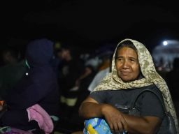 Gunung Ibu Status 'AWAS' Tim Gabungan Evakuasi Warga di 7 Desa