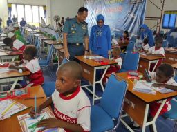 Putra Putri Prajurit Yonmarhanlan XI Merauke Ikuti Lomba Mewarnai Alutsista TNI AL