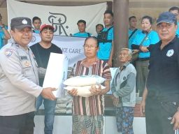 CSR Program "St Regis Familia Ride to Care" Menyapa Lansia dengan Bantuan Sembako di Bangli