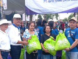 Kejutan di HUT BPR-BPRS: Sembako Murah BPR Sari Jaya Sedana Banjir Peminat