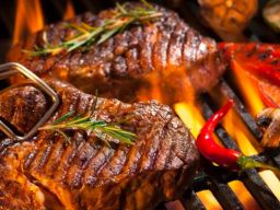 Memasak Daging Kurban Panggang Aroma Rempah, Perpaduan Cita Rasa Istimewa