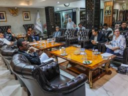 Pertemuan Ketua DPD RI dan Sophie Grig Bahas Perlindungan Suku Togutil dari Dampak Pertambangan