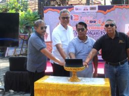 Jamkrida Bali Merayakan HUT ke-13 dengan Peluncuran Maskot Baru 'Gek Mas' dan 'Jik Raka'