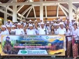 LPD Kecamatan Bangli Gelar Tirta Yatra di Empat Pura di Luar Bali