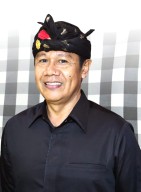 Klungkung: Kota Mati di Malam Hari, Jro Gunaksa Soroti Pembatasan Jam Operasional Warung dan Toko