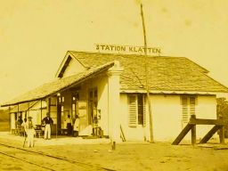 Menjelajahi Lintasan Sejarah, Stasiun Klaten yang Kokoh Berdiri Sejak Era Hindia Belanda