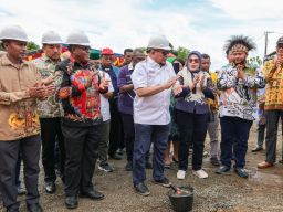 Ketua DPD RI LaNyalla Hadir pada Peletakkan Batu Pertama SMK Papua Bangkit Sorong