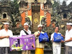 Darma Yatra Minyak Sari Herbal ke Pengelukatan Siwa Melah Angge, Mengukir Kepedulian di Desa Suwat