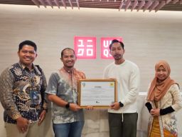 PLN Dukung Dekarbonisasi Industri, Sediakan Listrik Hijau untuk UNIQLO