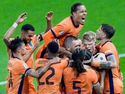 Skuad Oranje Memetik Kemenangan Dengan Skor 2-1 atas Timnas Turki