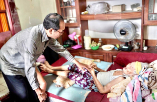 I Ketut Suiasa, Wakil Bupati Badung, Tunjukkan Kepedulian Sosial dengan Mengunjungi Lansia