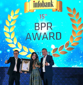 BPR Prasta Raih Penghargaan InfoBank Award 2024, Kinerja Keuangan Cemerlang di Tahun 2023