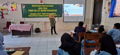 TMMD ke-121 Kota Depok, Ajari Siswa SDN Bojongsari Bahasa Inggris