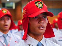 Wakil Walikota Armuji Buka Pemusatan Diklat Paskibraka 2024 di Graha Sawunggaling