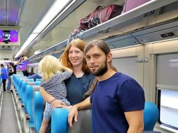 Jumlah Wisatawan Asing yang Menggunakan Kereta Api di Indonesia Meningkat Pesat