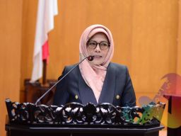 APBD Surabaya Capai 11,5 Triliun, Aning Rahmawati Beri 3 Catatan, Begini Kata Eri Cahyadi