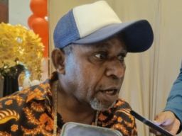 Meski Diwarnai Ketegangan, Forum Deklarator Papua Barat Daya Resmi Dikukuhkan