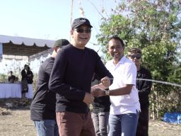 Ketut Suiasa, Apresiasi Peran Pemuda Milenial dalam Pilkada 2024 saat Membuka Bakti Dharma Kite Festival