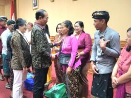 Wakil Bupati Badung Ketut Suiasa Tunjukkan Kepedulian Sosial, HUT Gabungan Organisasi Wanita Badung