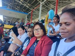 Pendeta Ros Aronggear Dukung Penuh Dominggus Mandacan di Pilgub Papua Barat 2024