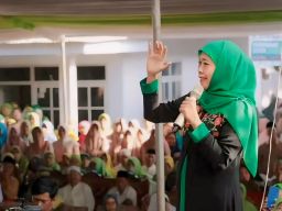 Resmikan Pesantren di Jember, Khofifah Indar Parawansa Minta Muslimat NU Perbanyak Sedekah