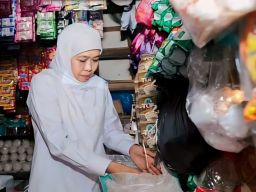 Kampanye Hari Ketiga, Khofifah Indar Parawansa Dukung Pasar Srimangunan Sampang Tidak Direlokasi