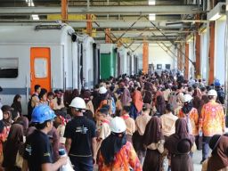 KAI Perkenalkan Inovasi Kereta di Open House Balai Yasa Manggarai 2024