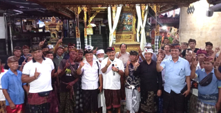 Paket ASTAGUNA Gelar Simakrama di Paibon Pasek Gelgel Desa Takmung, Serukan Pilihan Cerdas dan Pemilihan Damai