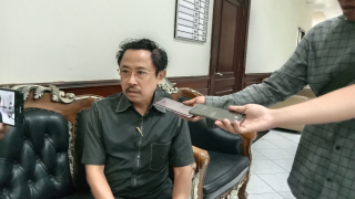 Baktiono Soroti dampak Kenaikan Pajak Pertambahan Nilai (PPN) untuk warga Surabaya .