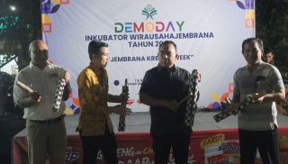 Jembrana Creative Week , Bupati Tamba Dorong Generasi Muda Jadi Entrepreneur Tangguh