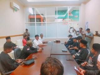 DPRD Provinsi Jatim & DPMPTSP Sepakat Tuntutan AMI untuk Ratakan RHU Tak Berizin.