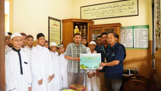 PLN Icon Plus Tebar Kebahagiaan, Merajut Kebersamaan di Rumah Tahfidz Qur’an & Panti Asuhan