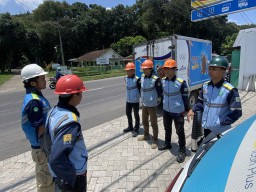 Langkah Preventif PLN Icon Plus Lakukan Perapihan Kabel Ilegal untuk Tingkatkan Keselamatan dan Estetika Kota Kediri