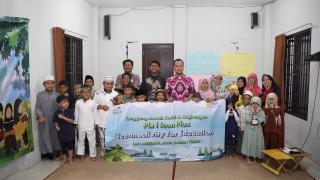 PLN Icon Plus Perkuat Komitmen Sosial, Bantu Pendidikan & Kesejahteraan Santri dan Yatim di Kota Surabaya