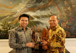 Percepat Proyek Strategis Nasional, PT PLN (Persero) UIP JBTB Intensifkan Audiensi dengan Pemprov Jatim di Bulan Ramadan