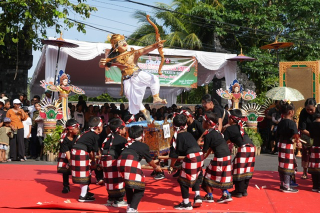 83 Ogoh-ogoh Ramaikan Pawai Ogoh-ogoh Anak Usia Dini di Jembrana