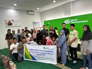 Employee Volunteering Bulan Ramadan,BPJS Ketenagakerjaan Jembrana Serahkan Bantuan Panti Yatim-Piatu