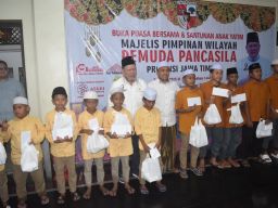 MPW Pemuda Pancasila Jawa Timur Gelar Buka Puasa Bersama Anak Yatim