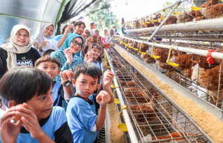 Hari Anak Nasional 2025, Pemkot Surabaya Ajak Anak Belajar Sumber Pangan di Mini Agrowisata