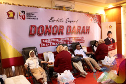 Setetes Darah Untuk Negeri, Gerindra Surabaya Peringati HUT ke 18 Dengan Bakti Sosial