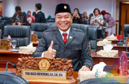 Cak YeBe : KNG Mobile Bukti Reformasi Layanan Publik, Ringkas Antrian Adminduk di Surabaya