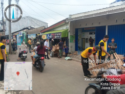 Sinergi TNI dan Warga, Drainase Sukamaju Terus Dikerjakan