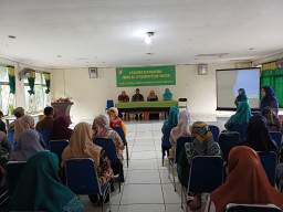 Edukasi Warga Lewat TMMD, Kodim 0508/Depok Hadirkan Penyuluhan Kesehatan dan KB
