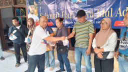 Idul Adha 2026, DPC Partai Demokrat Surabaya Salurkan Lebih dari Seeibu Paket Daging Kurban