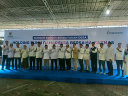 Ribuan Warga Prasejahtera Surabaya Terima Manfaat Kurban Danareksa dan BAZNAS